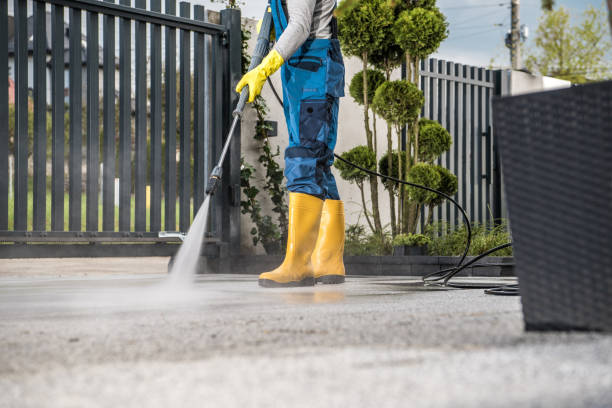Best Garage Pressure Washing  in Siesta Shores, TX