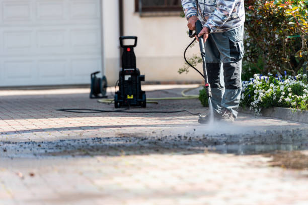 Why Choose Our Certified Pressure Washing Experts for Your Project Needs in Siesta Shores, TX?