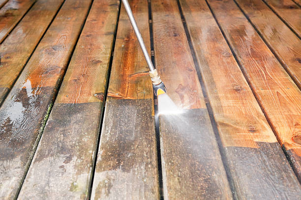 Best Deck Cleaning Services  in Siesta Shores, TX